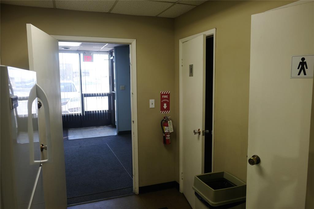 1390 LOUGAR Avenue Unit# E & F, Sarnia, Ontario, Canada