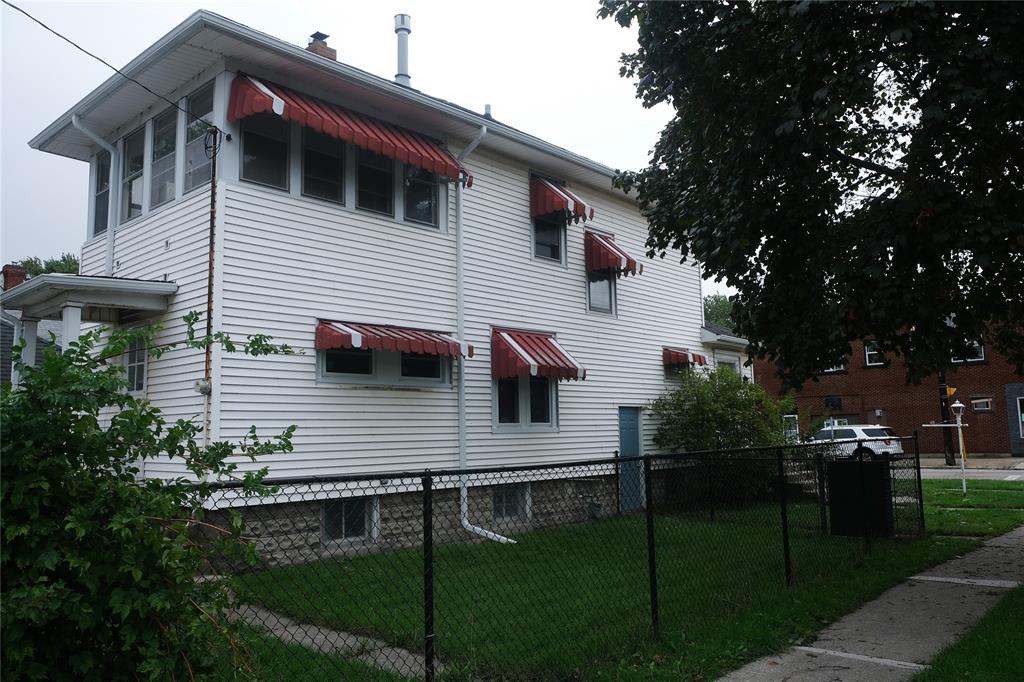 320 DAVIS Street, Sarnia, Ontario, Canada