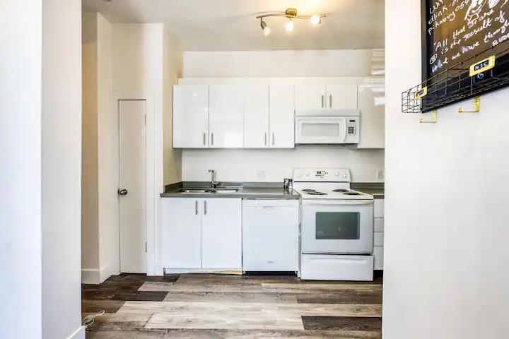 109 VIDAL Street South, Sarnia, Ontario, Canada