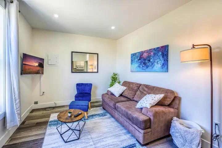 109 VIDAL Street South, Sarnia, Ontario, Canada