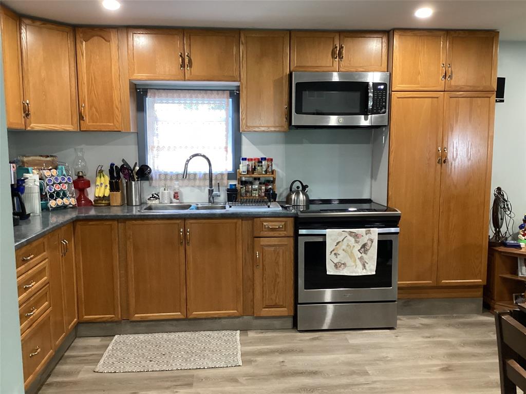 1103 LAKESHORE Road Unit# 119, Sarnia, Ontario, Canada