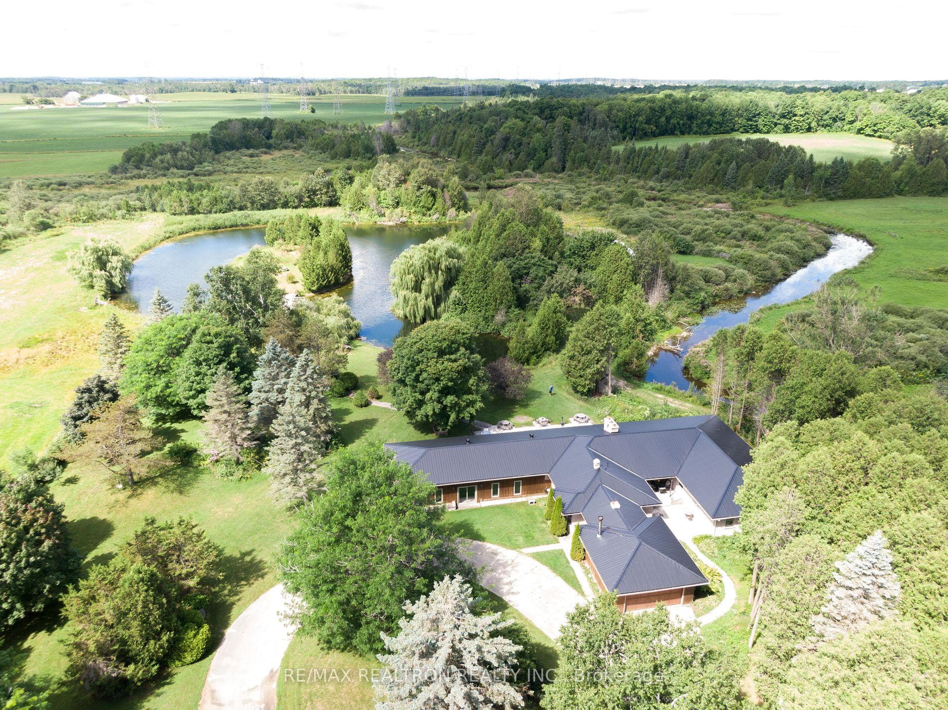 492282 Southgate Sdrd 49, Southgate Ontario, Canada