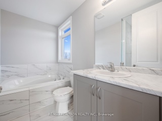 43 Palmira Dr, Georgina Ontario