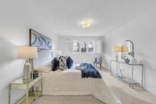 155 Dawlish Ave, Aurora Ontario