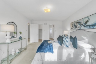155 Dawlish Ave, Aurora Ontario