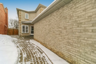 155 Dawlish Ave, Aurora Ontario
