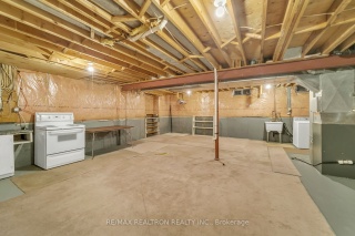 155 Dawlish Ave, Aurora Ontario