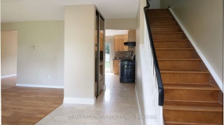 988 Jacarandah Dr, Newmarket Ontario