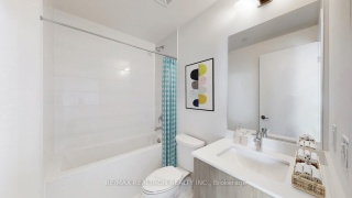 6 David Eyer Rd E, Richmond Hill Ontario