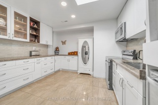 374 Borden Ave, Newmarket Ontario