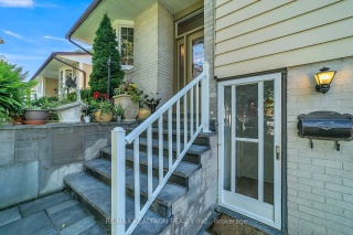 374 Borden Ave, Newmarket Ontario