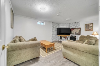 374 Borden Ave, Newmarket Ontario
