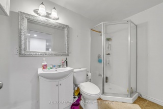 374 Borden Ave, Newmarket Ontario