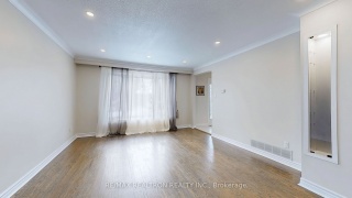 6 Hammond Dr, Aurora Ontario