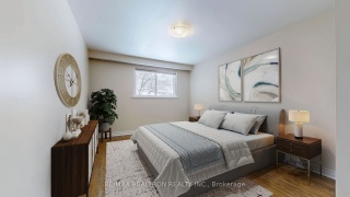 6 Hammond Dr, Aurora Ontario