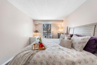 15390 Yonge St, Aurora Ontario