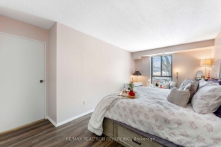 15390 Yonge St, Aurora Ontario