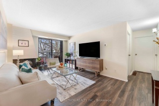 15390 Yonge St, Aurora Ontario