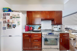 326 Major Mackenzie Dr E, Richmond Hill Ontario