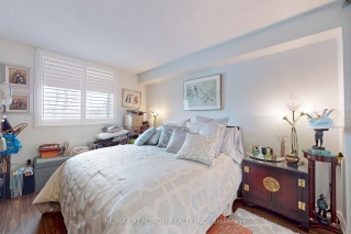 326 Major Mackenzie Dr E, Richmond Hill Ontario
