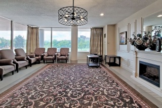 326 Major Mackenzie Dr E, Richmond Hill Ontario