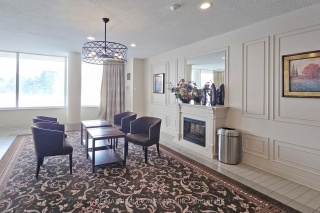326 Major Mackenzie Dr E, Richmond Hill Ontario