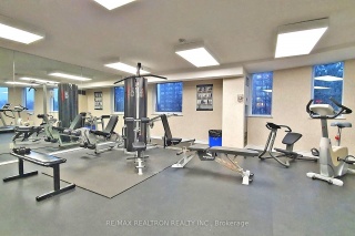 326 Major Mackenzie Dr E, Richmond Hill Ontario