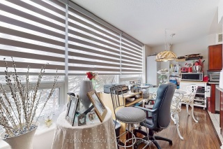 326 Major Mackenzie Dr E, Richmond Hill Ontario