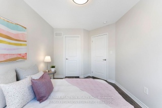 15 Stocks Lane, Aurora Ontario