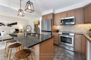 15 Stocks Lane, Aurora Ontario