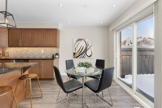 15 Stocks Lane, Aurora Ontario