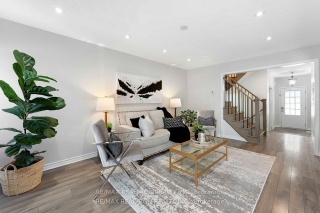 15 Stocks Lane, Aurora Ontario