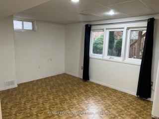 1448 Sandhurst Cres, Pickering Ontario