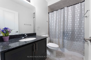5917 Main St, Whitchurch-stouffville Ontario