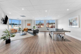 5917 Main St, Whitchurch-stouffville Ontario