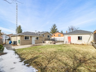 103 Hullmar Dr, Toronto Ontario