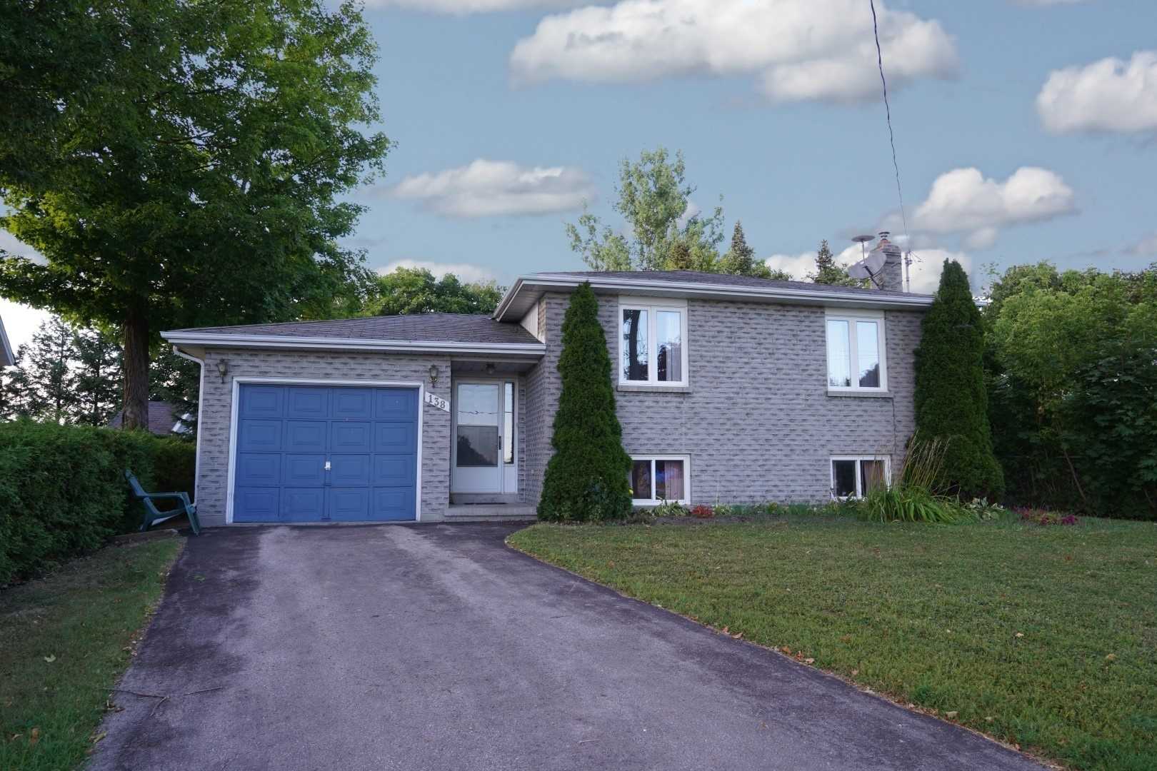 138 King St, Kawartha Lakes Ontario, Canada