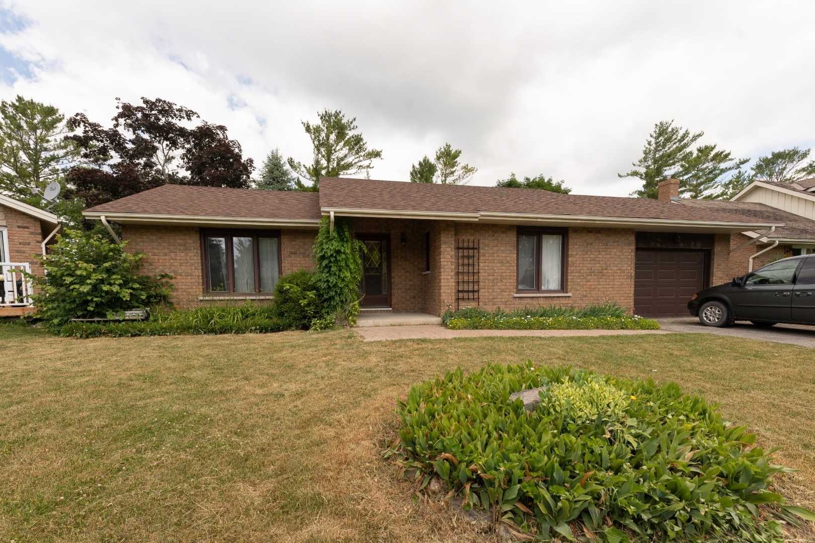 40 Meadowlands Dr, Brock Ontario, Canada