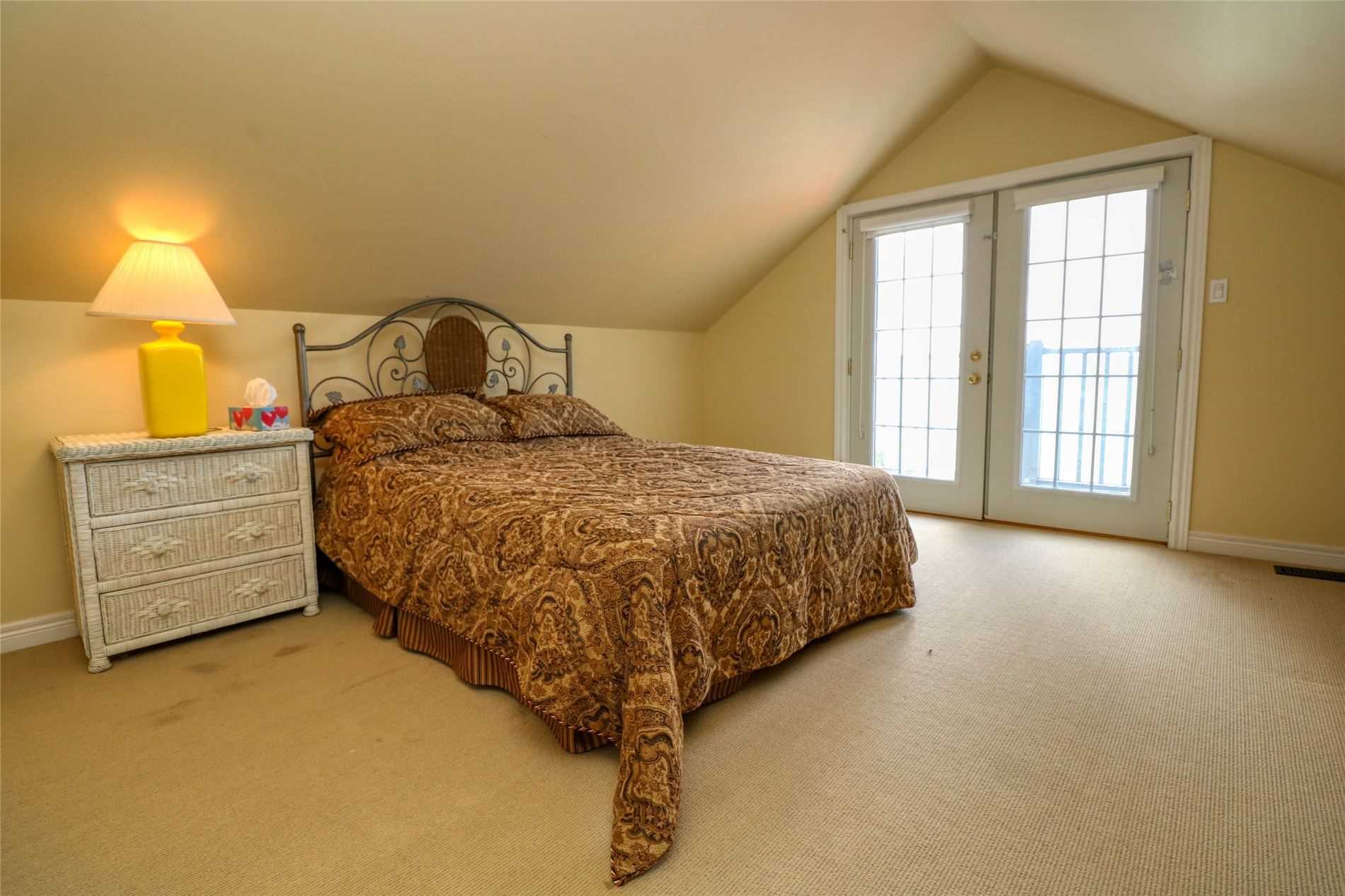 8 Mclennans Beach Rd, Brock Ontario, Canada