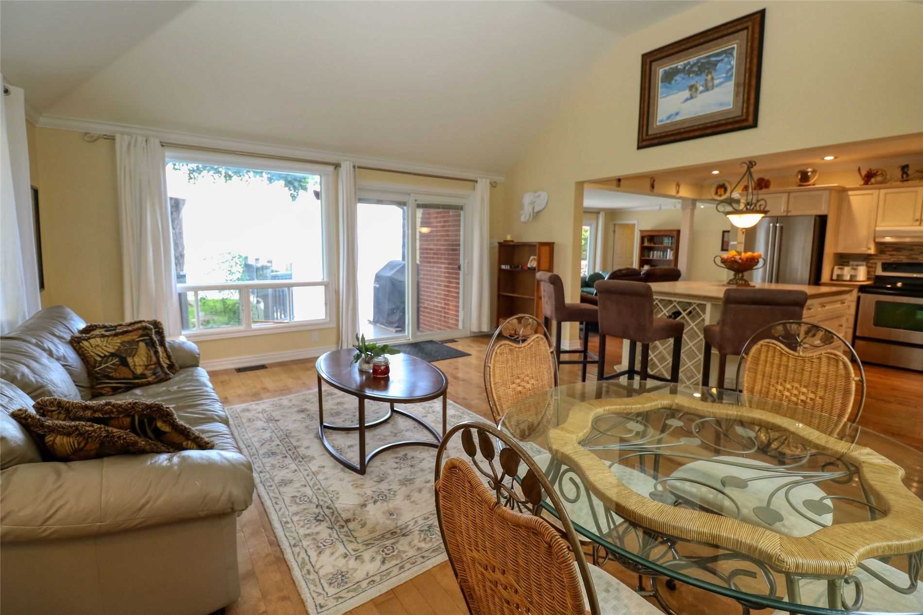 8 Mclennans Beach Rd, Brock Ontario, Canada