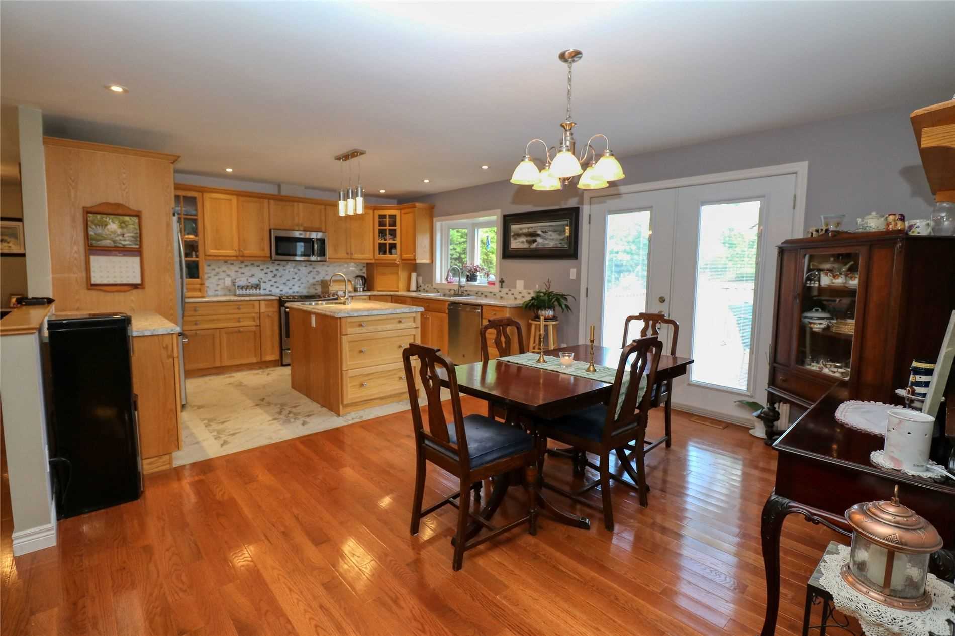 2873 Warren Rd, Ramara Ontario, Canada