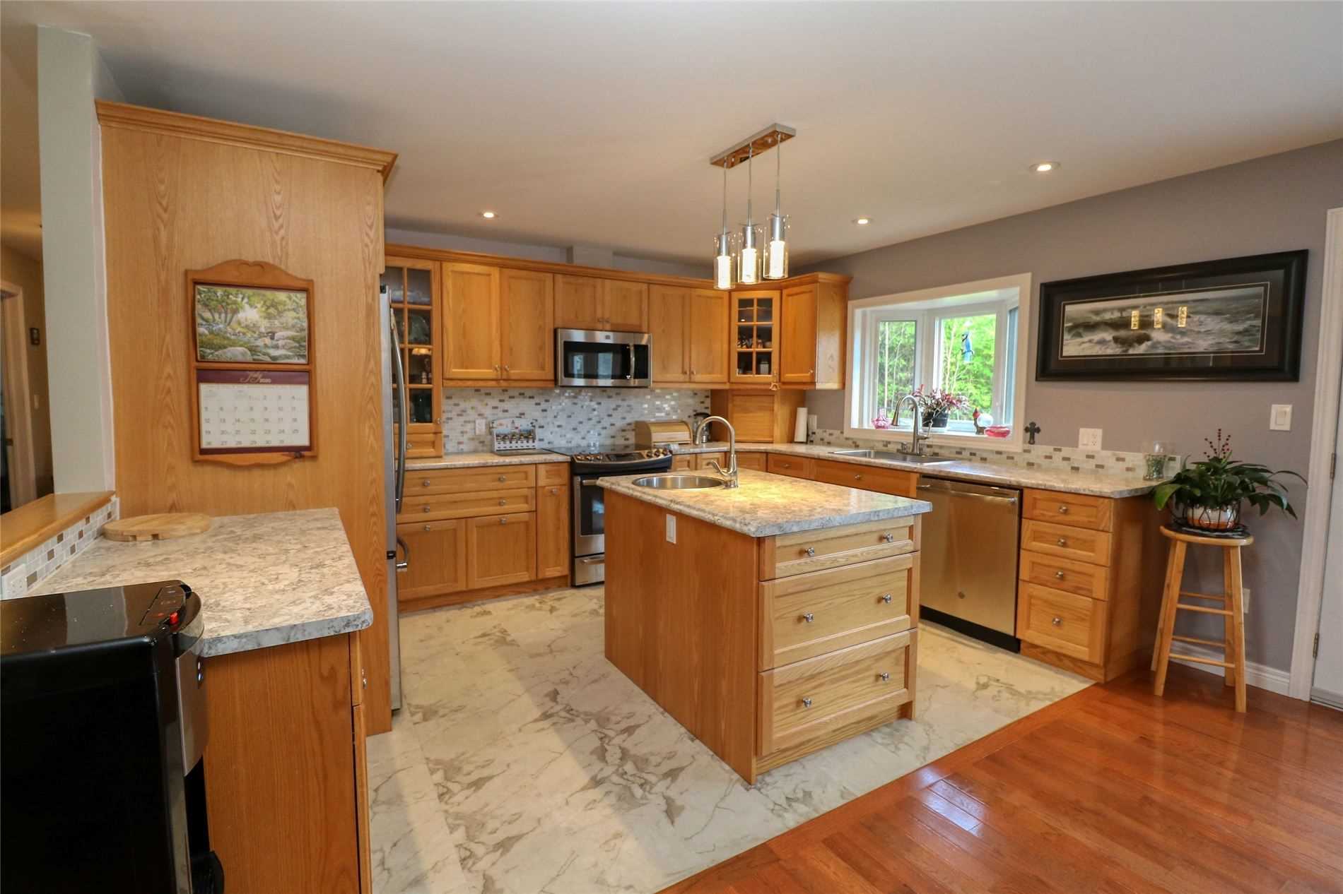 2873 Warren Rd, Ramara Ontario, Canada