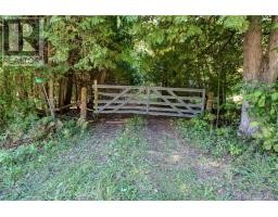 1049 Sandringham Rd, Kawartha Lakes, Ontario, Canada
