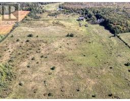 1049 Sandringham Rd, Kawartha Lakes, Ontario, Canada