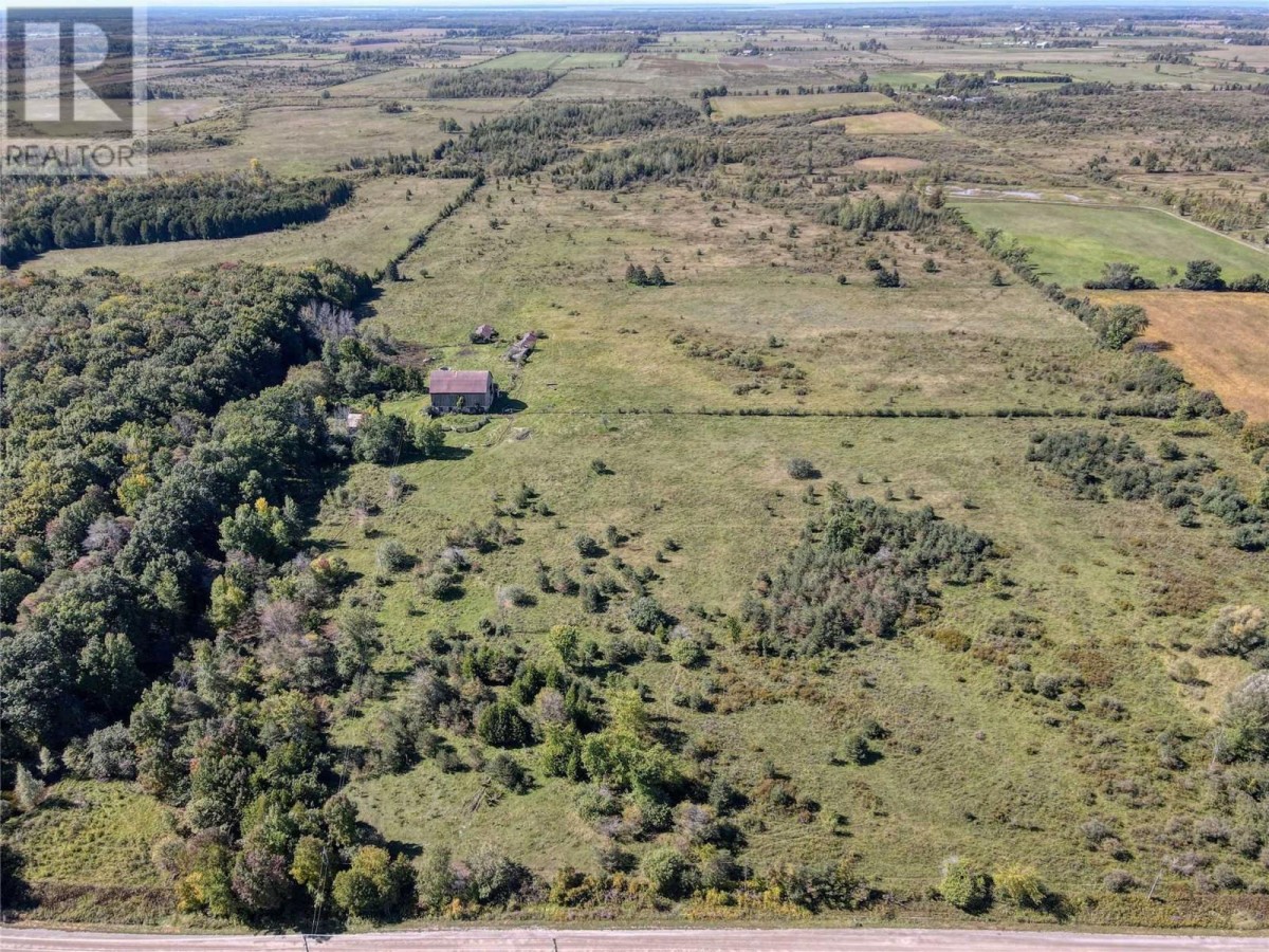 1049 Sandringham Rd, Kawartha Lakes, Ontario, Canada