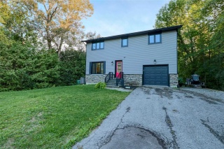 4 Pinewood Blvd, Kawartha Lakes Ontario, Canada