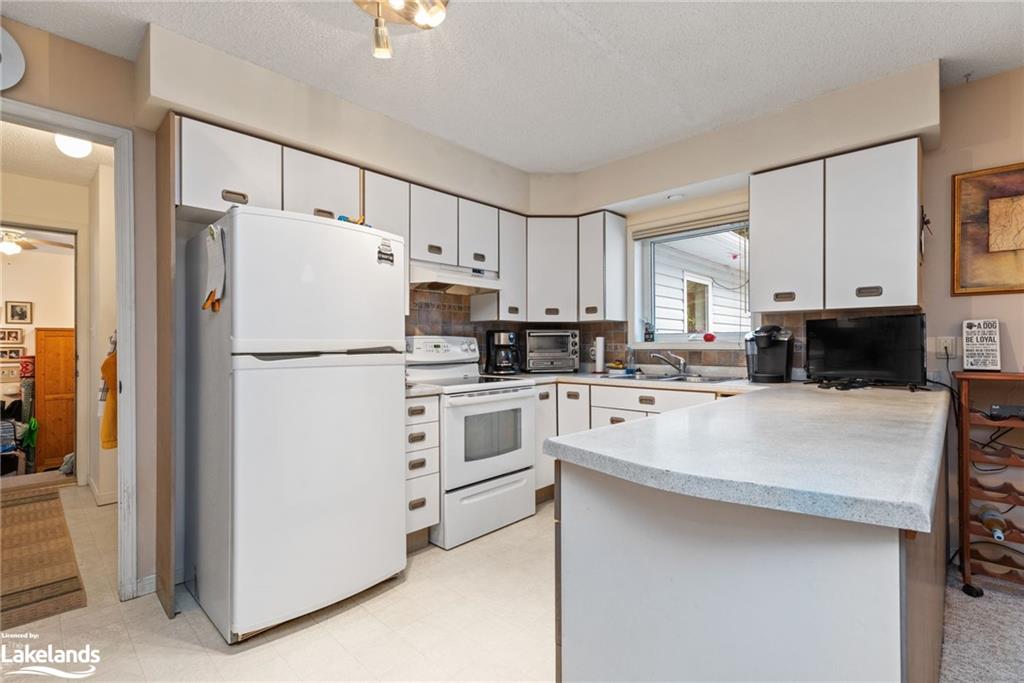 103 OLD CENTURION Road, Huntsville, Ontario, Canada
