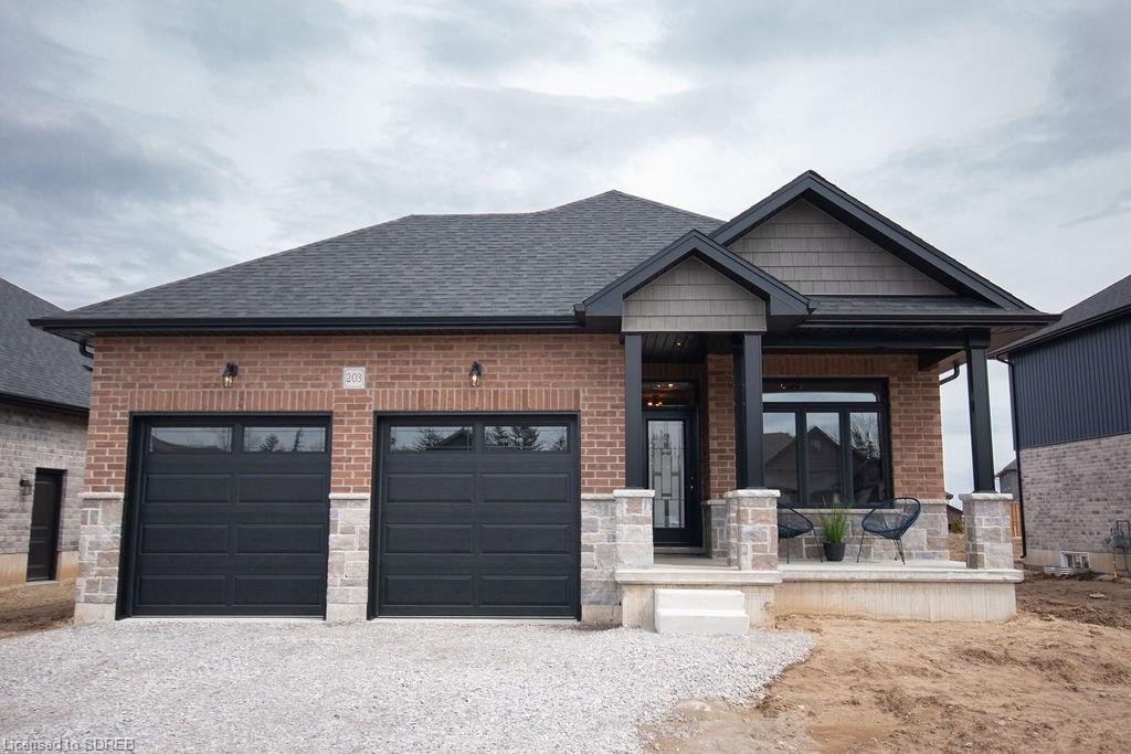 203 Oak Street, Simcoe Ontario, Canada