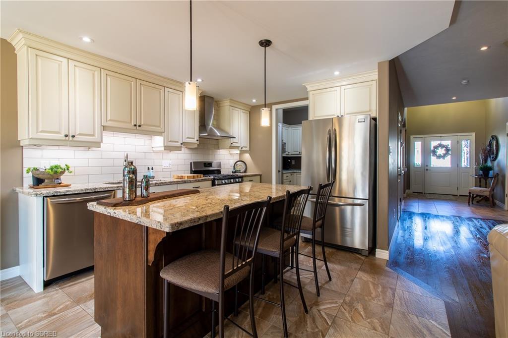 14 BLUEGRASS Boulevard, Delhi, Ontario, Canada