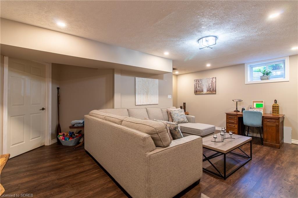 14 BLUEGRASS Boulevard, Delhi, Ontario, Canada